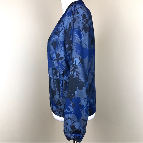 Juicy Couture Blue Floral Jacket Size XS Graphic Zipper Windbreaker Cute Boho - Picture 4 of 9